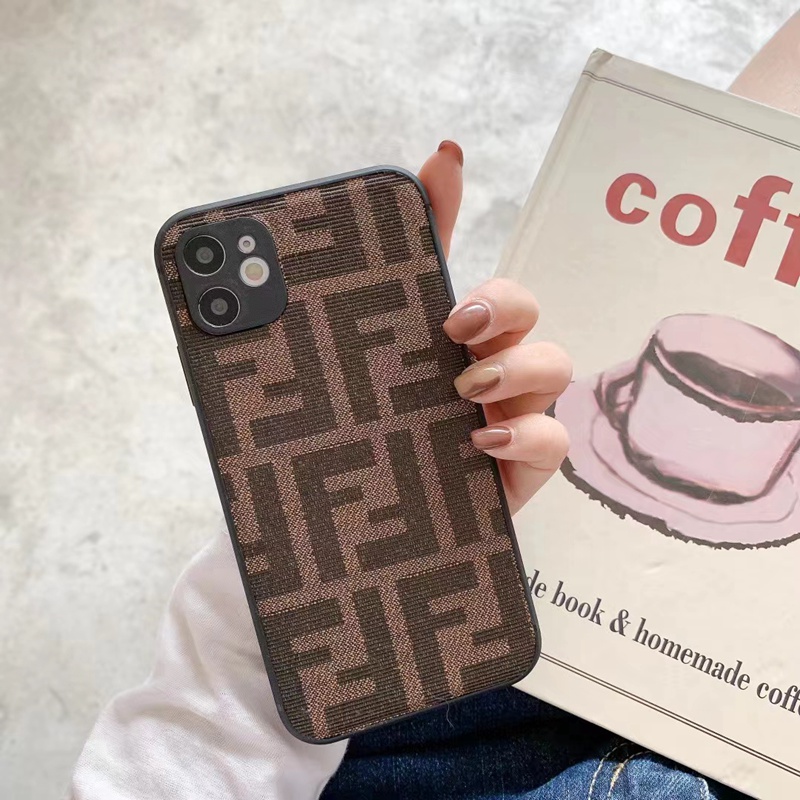 Fendi iPhone 15 16 17Case