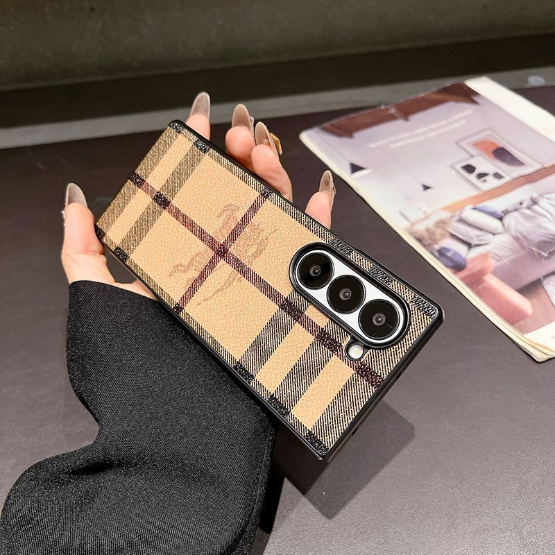 Burberry Galaxy Z Flip 7 4 5 6 5G Case