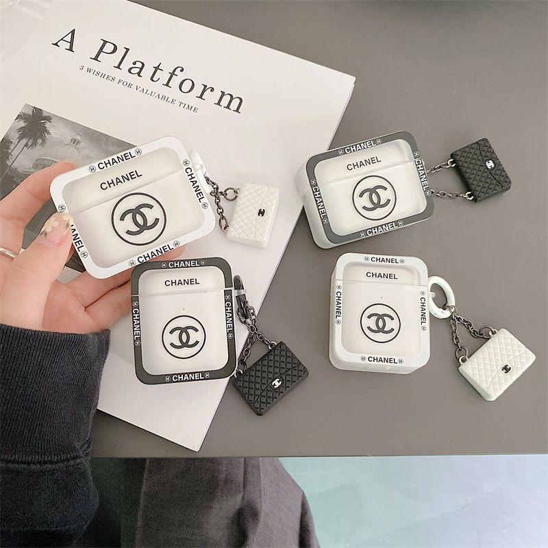 Chanel Wireless Charging Case for AirPods 4 pro2