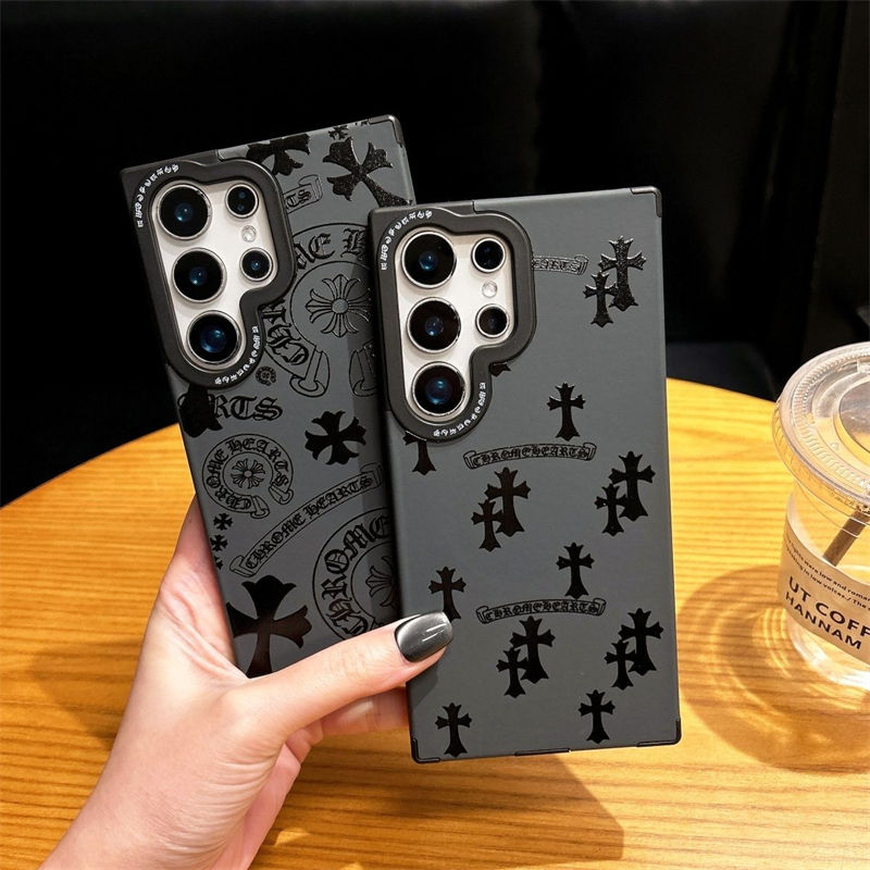 iphone 17 plus 16 pro Case Chrome Hearts