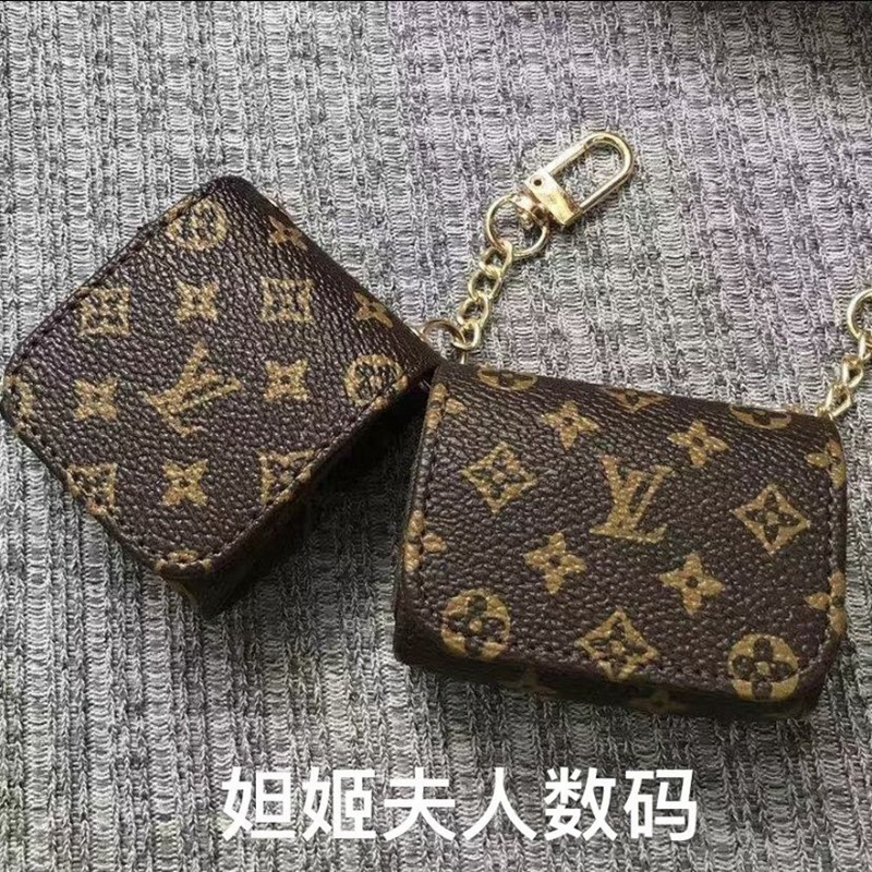 Gucci Louis Vuitton luxury airpods pro 2 2022 leather bag Carabiner clip chain monogram
