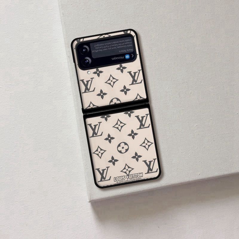 LOUIS VUITTON LV PLAY BOY ICON LOGO Samsung Galaxy Z Flip 4 Case Cover